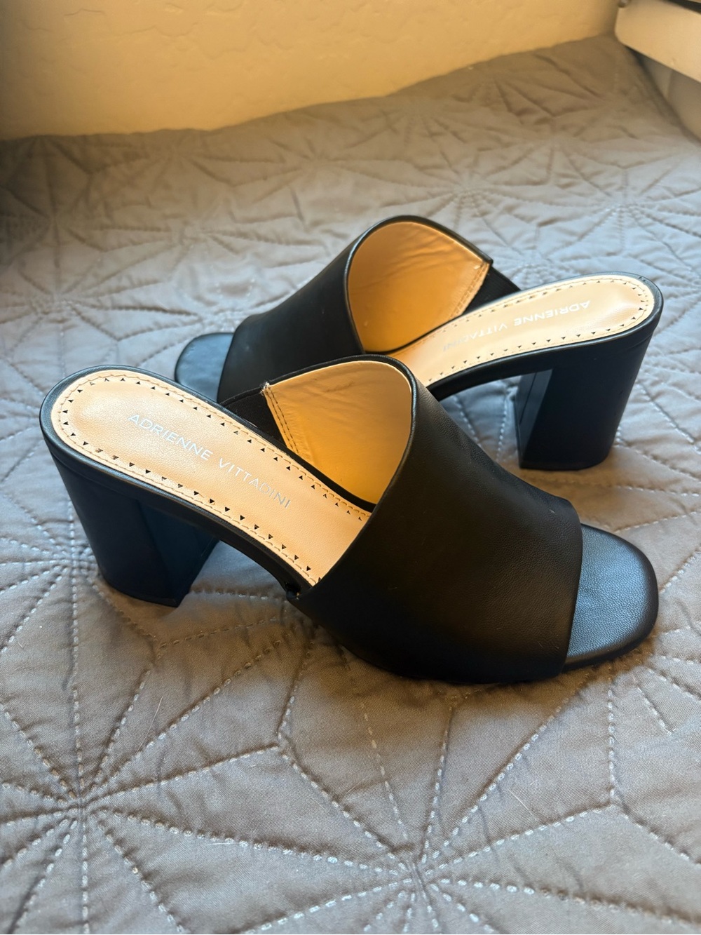 Adrienne Vittadini Black Open-Toe Block Heel Mules